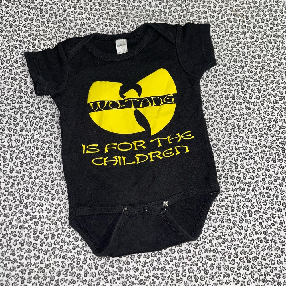 Wu-Tang Clan Onesie for babies, black 12-18 months.